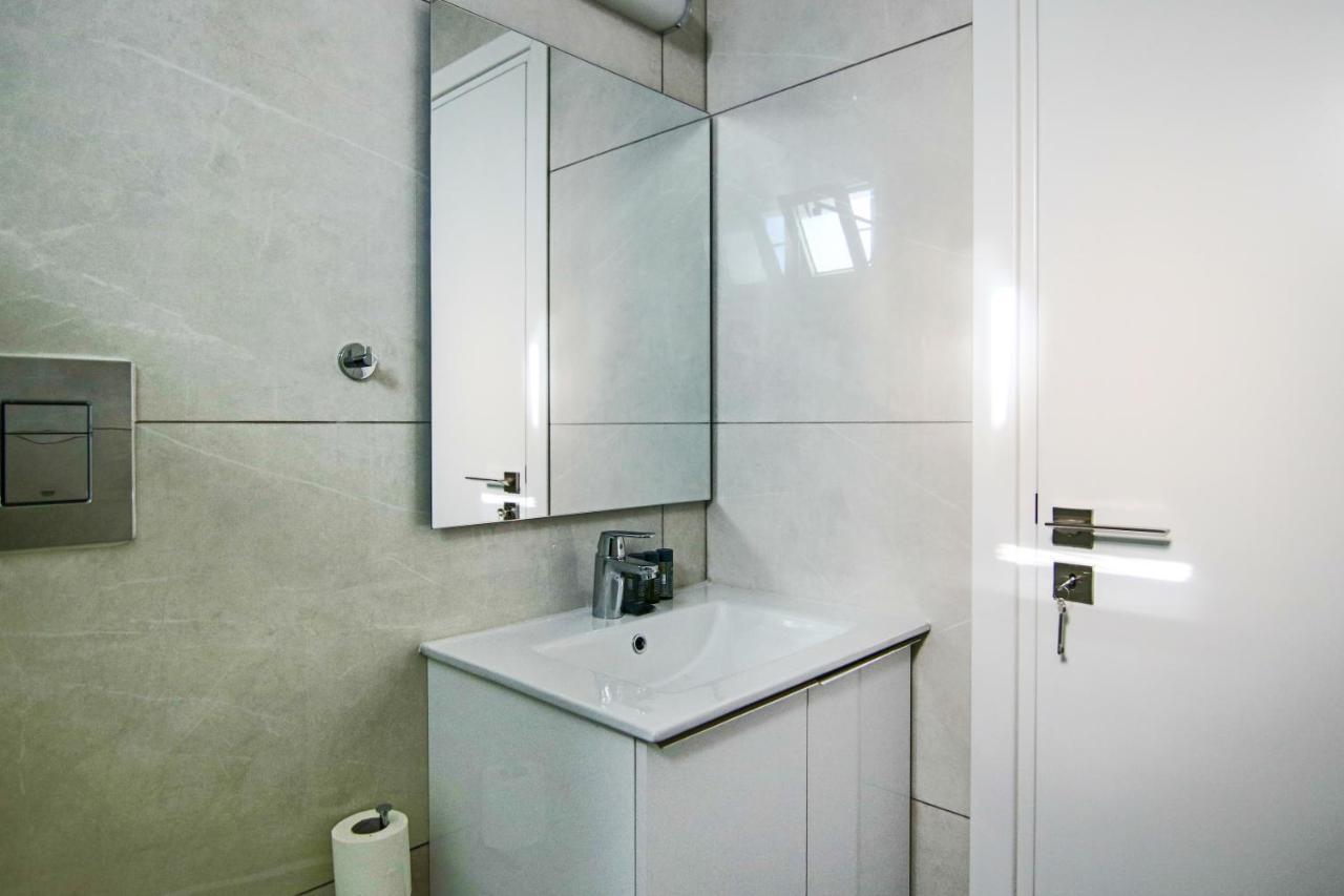 Апартаменты Phaedrus Living - Seaside Executive Flat Harbour 205 Пафос Экстерьер фото